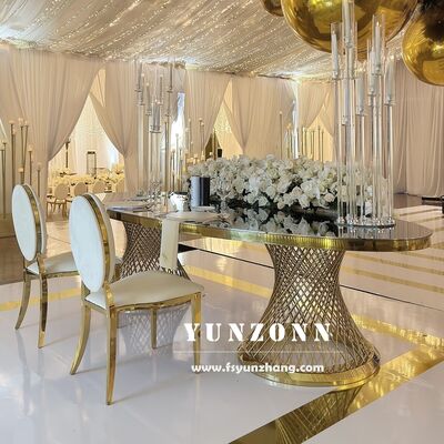 अच्छा दाम होटल के लिए उच्च अंत लक्जरी स्टेनलेस स्टील लंबी अंडाकार भोजन की मेज ऑनलाइन