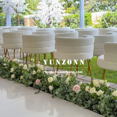 अच्छा दाम आधुनिक सफेद लैम्ब्सवूल सेक्शनल सोफा अर्धवृत्त घुमावदार लिविंग रूम काउच आधा गोल सोफा डिज़ाइन ऑनलाइन