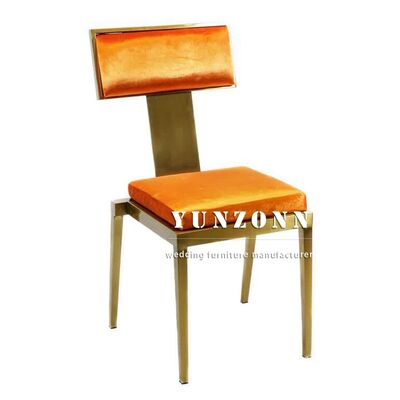 अच्छा दाम मुस्लिम समारोहों के लिए लक्जरी ब्रश स्टेनलेस स्टील की कुर्सी सरल डिजाइन वेल्वेट भोज कुर्सी शादी के रेस्तरां के लिए ऑनलाइन