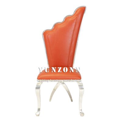 अच्छा दाम हाई बैक लेदर और फैब्रिक ब्राइड एंड ग्रूम चेयर विथ गोल्ड विंग्स लक्जरी एंटीक स्टेनलेस स्टील वेडिंग चेयर ऑनलाइन